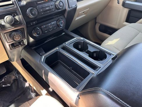 Used 2017 Ford F150 XLT w/ Equipment Group 302A Luxury image 34