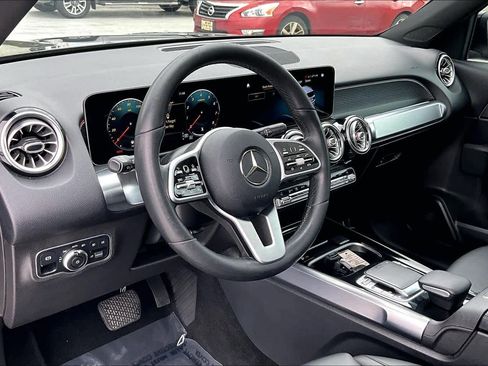 Used 2020 Mercedes-Benz GLB 250 GLB 250 image 16