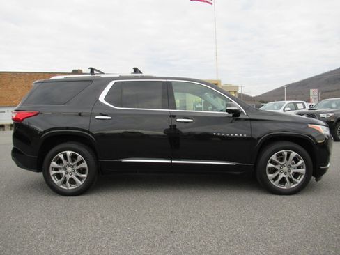 Used 2019 Chevrolet Traverse Premier w/ Driver Confidence II Package image 8