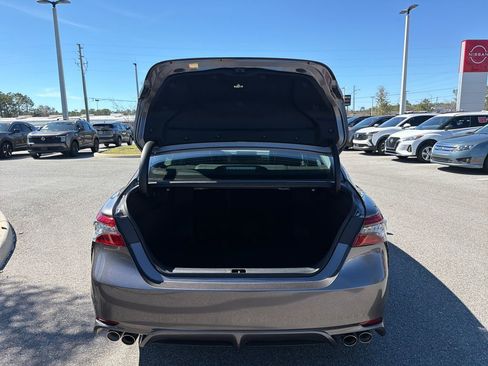 Used 2023 Toyota Camry XSE w/ Navigation Package image 9
