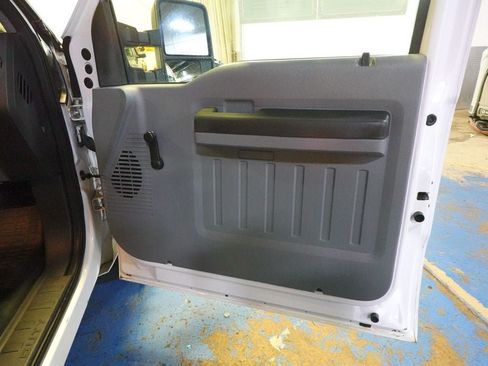 Used 2016 Ford F350 XL RWD image 21