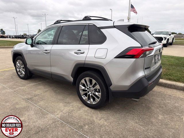 Used 2025 Toyota RAV4 XLE Premium w/ Weather Package AWD/4WD image 7