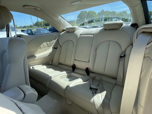 Used 2005 Mercedes-Benz CLK 320 Coupe image 15