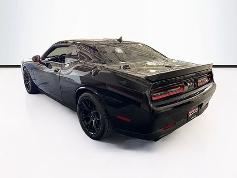Used 2015 Dodge Challenger SRT Hellcat RWD image 8
