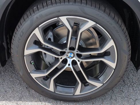 New 2026 BMW X5 xDrive40i w/ Premium Package AWD/4WD image 11