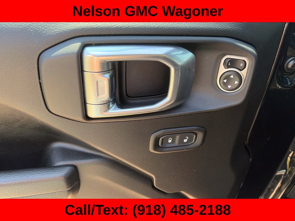 Used 2023 Jeep Gladiator Mojave w/ Cold Weather Group AWD/4WD image 11