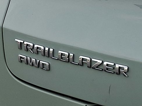 Used 2025 Chevrolet TrailBlazer LT image 29
