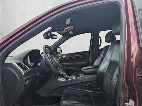 Used 2018 Jeep Grand Cherokee Altitude RWD image 12