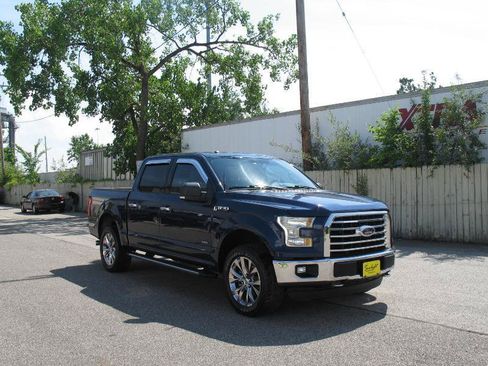 Used 2016 Ford F150 XLT w/ Equipment Group 302A Luxury AWD/4WD image 4