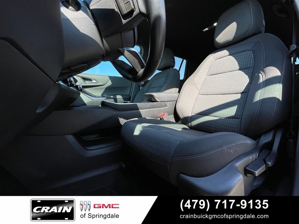 Used 2026 Chevrolet Equinox LT FWD image 24