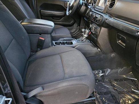 Used 2022 Jeep Gladiator Sport AWD/4WD image 19