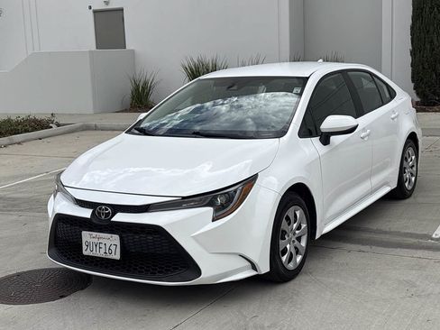Used 2021 Toyota Corolla LE FWD image 7