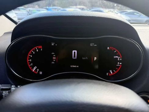 Used 2017 Ford Explorer XLT FWD image 12