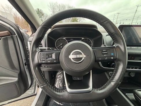 Certified 2023 Nissan Rogue SV w/ SV Premium B Package image 8