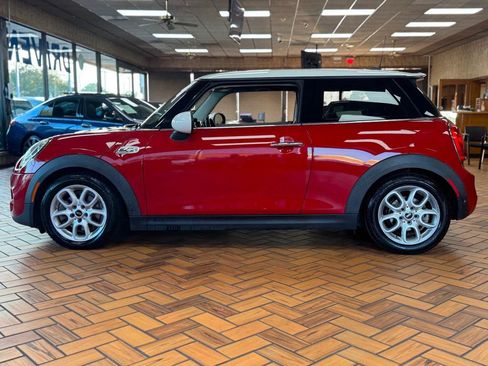 Used 2017 MINI Cooper S image 11