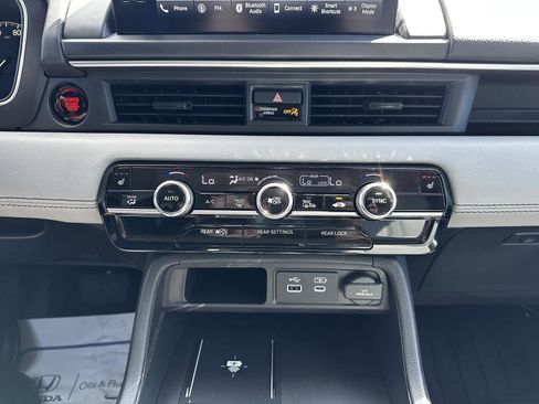 Certified 2025 Honda Pilot EX-L image 16