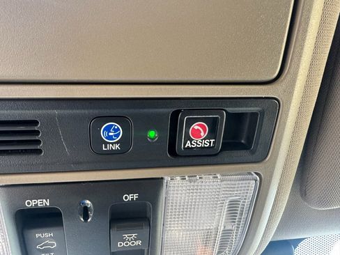 Certified 2020 Honda Pilot Touring image 24