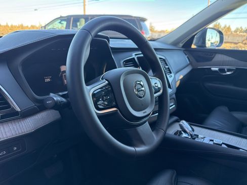 Used 2023 Volvo XC90 T8 Ultimate image 20