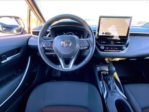 Used 2025 Toyota Corolla SE image 5