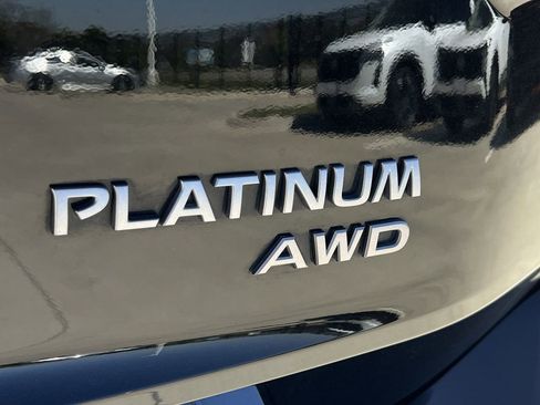 Certified 2025 Nissan Rogue Platinum image 6