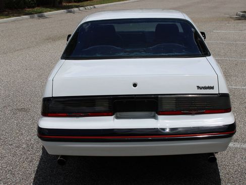 Used 1988 Ford Thunderbird RWD image 18