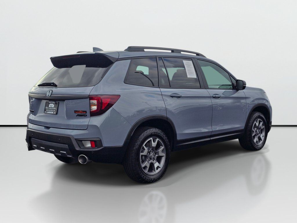 Used 2023 Honda Passport TrailSport image 5