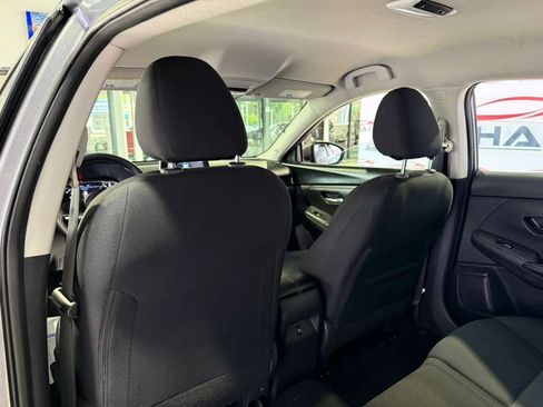 Used 2024 Nissan Sentra SV FWD image 38