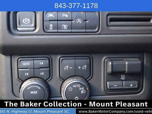 Used 2024 Chevrolet Tahoe RST w/ Luxury Package AWD/4WD image 16