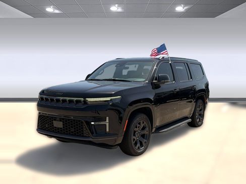 New 2026 Jeep Grand Wagoneer Limited AWD/4WD image 1