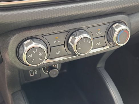 Used 2023 Nissan Kicks S FWD image 15