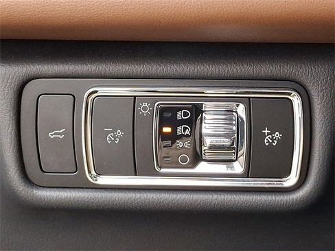 Used 2023 Lincoln Aviator Reserve image 26