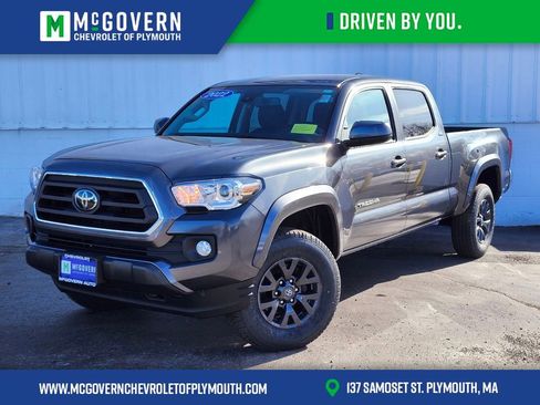 Used 2022 Toyota Tacoma SR5 AWD/4WD image 1