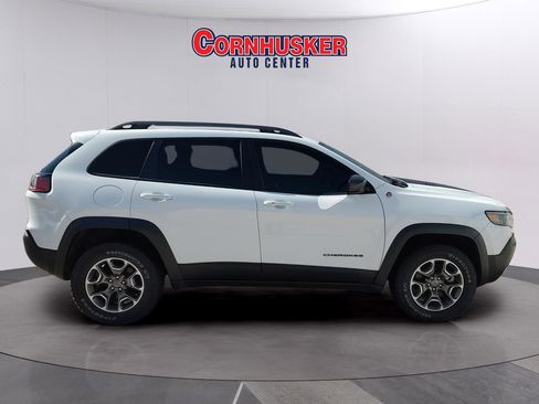 Used 2020 Jeep Cherokee Trailhawk w/ Cold Weather Group AWD/4WD image 8