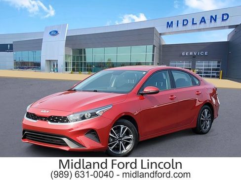 Used 2024 Kia Forte LXS w/ LXS Technology Package FWD image 1