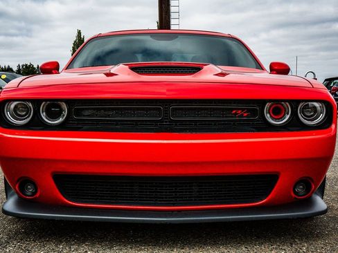 Used 2022 Dodge Challenger R/T w/ Blacktop Package RWD image 5