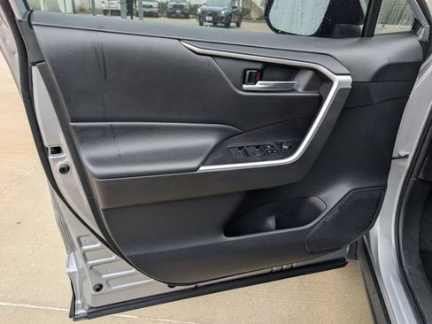 Used 2022 Toyota RAV4 XLE w/ Convenience Package AWD/4WD image 23
