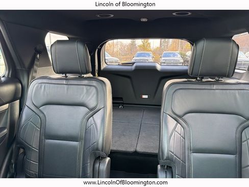 Used 2017 Ford Explorer Platinum image 23