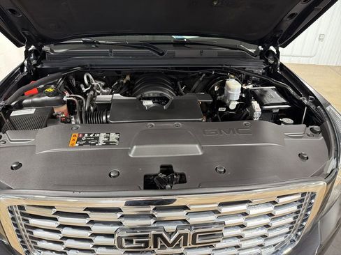 Used 2020 GMC Yukon Denali w/ Open Road Package AWD/4WD image 47