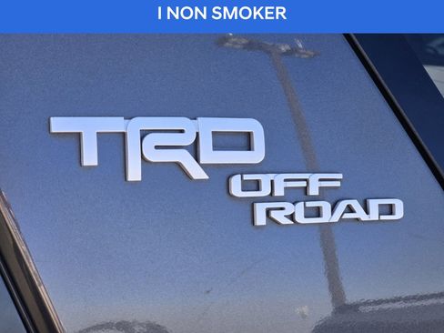 Used 2017 Toyota 4Runner TRD Off-Road Premium image 11