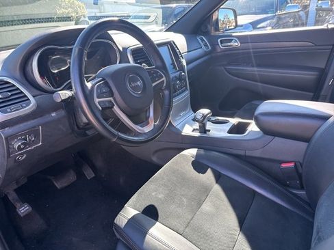 Used 2015 Jeep Grand Cherokee Altitude image 10