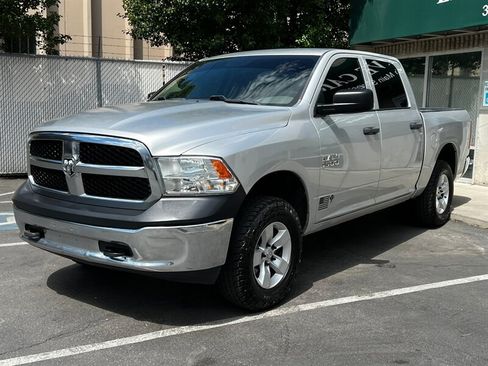Used 2016 RAM 1500 ST w/ SXT Appearance Group AWD/4WD image 3