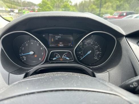 Used 2017 Ford Focus SE FWD image 13