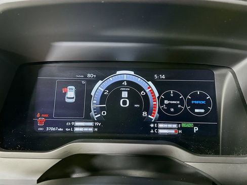 Used 2023 Toyota Sequoia Limited w/ Tow Technology Package AWD/4WD image 12