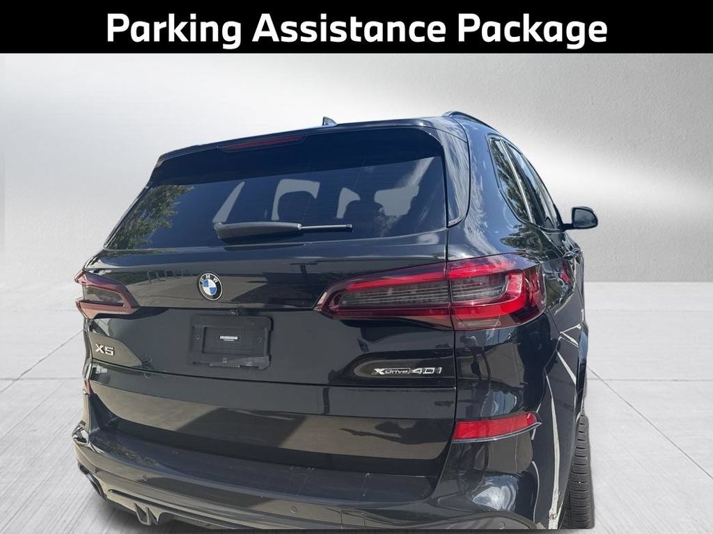 Used 2022 BMW X5 xDrive40i w/ M Sport Package AWD/4WD image 9