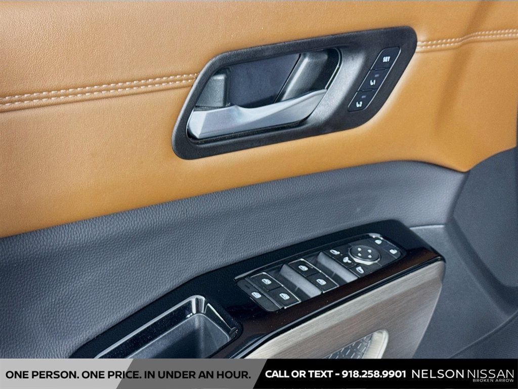 Certified 2025 Nissan Pathfinder Platinum w/ Cargo Package FWD image 18
