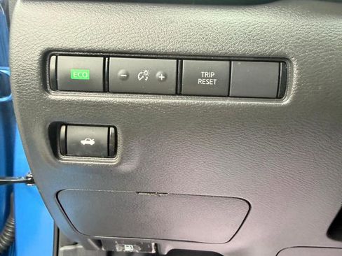 Used 2021 Nissan Sentra SV FWD image 17