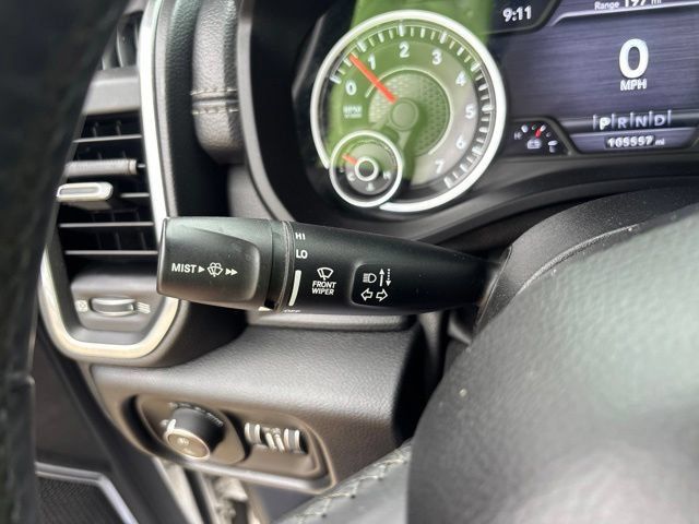 Used 2019 RAM 1500 Laramie AWD/4WD image 7