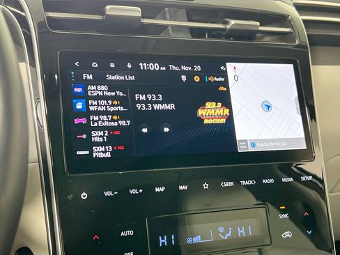 Used 2023 Hyundai Tucson Limited image 15