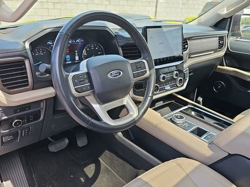 Used 2024 Ford Expedition Max Limited RWD image 13