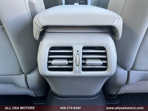 Used 2013 Acura TSX w/ Technology Package image 24